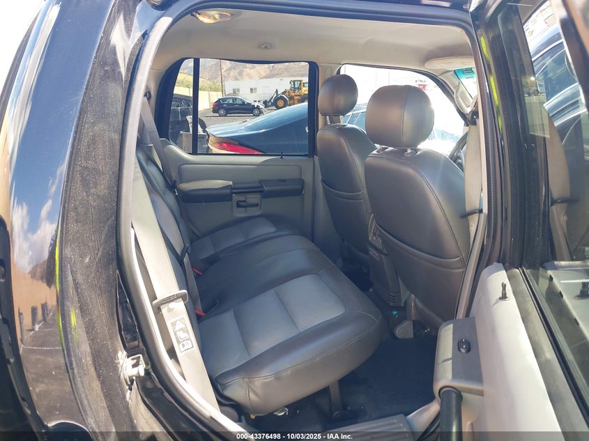 2003 Ford Explorer Sport Trac Xls/Xlt VIN: 1FMZU67E93UB75372 Lot: 43376498