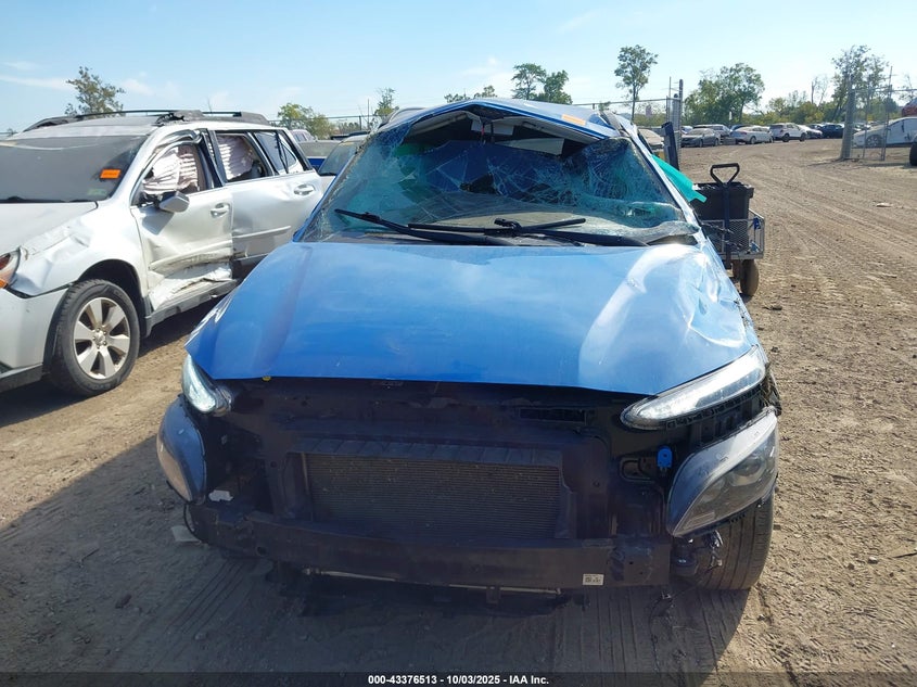 2022 HYUNDAI KONA SEL - KM8K6CAB6NU878973