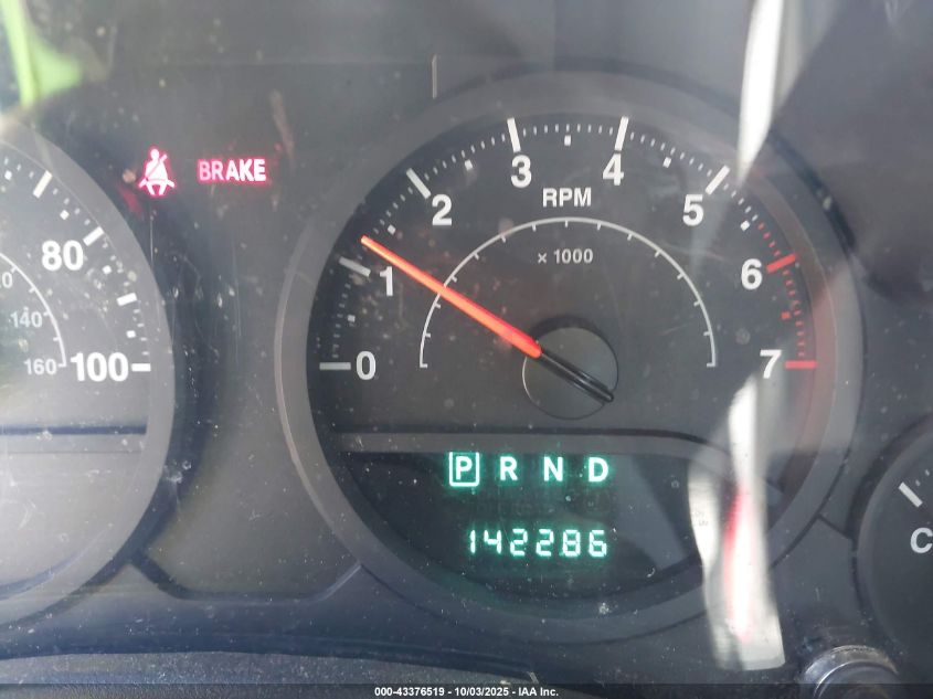 2007 Jeep Wrangler X VIN: 1J4FA24197L110599 Lot: 43376519