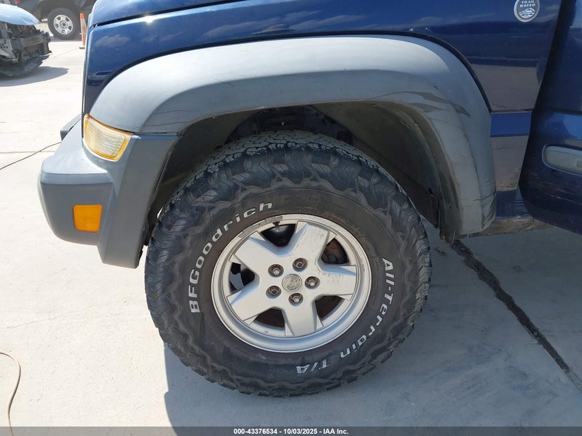 2007 Jeep Liberty Sport VIN: 1J4GL48K67W542417 Lot: 43376534