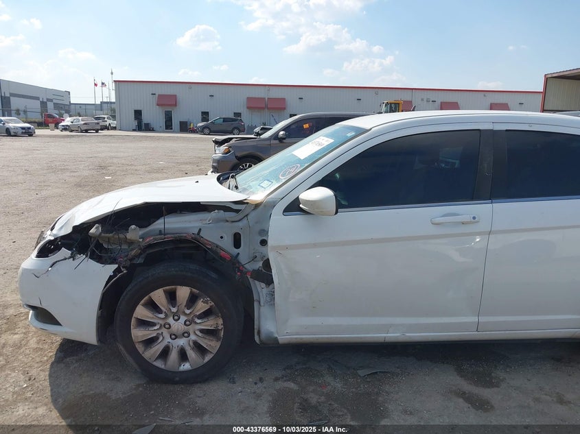 2013 Chrysler 200 Lx VIN: 1C3CCBAB1DN671688 Lot: 43376569