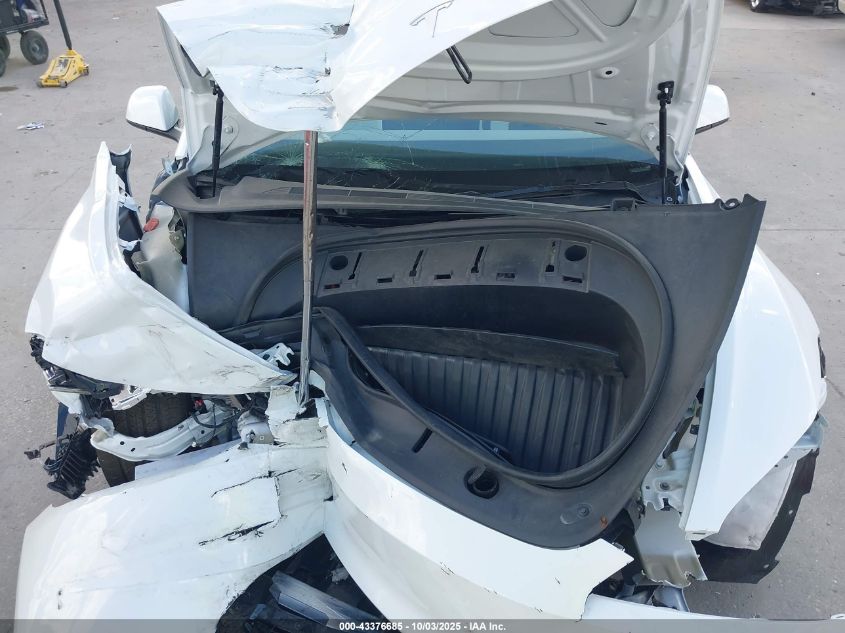 2024 Tesla Model 3 Long Range Dual Motor All-Wheel Drive/Rear-Wheel Drive VIN: 5YJ3E1EA1RF795502 Lot: 43376685