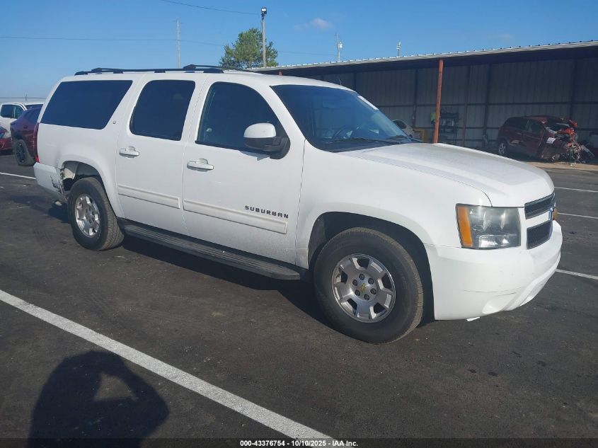 CHEVROLET SUBURBAN LT