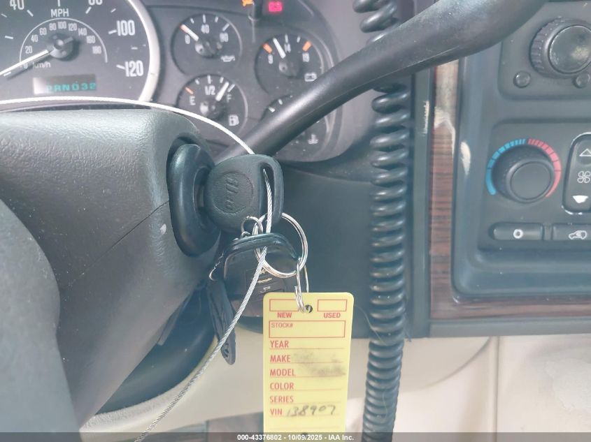 2004 Cadillac Escalade Standard VIN: 1GYEK63N64R138907 Lot: 43376802