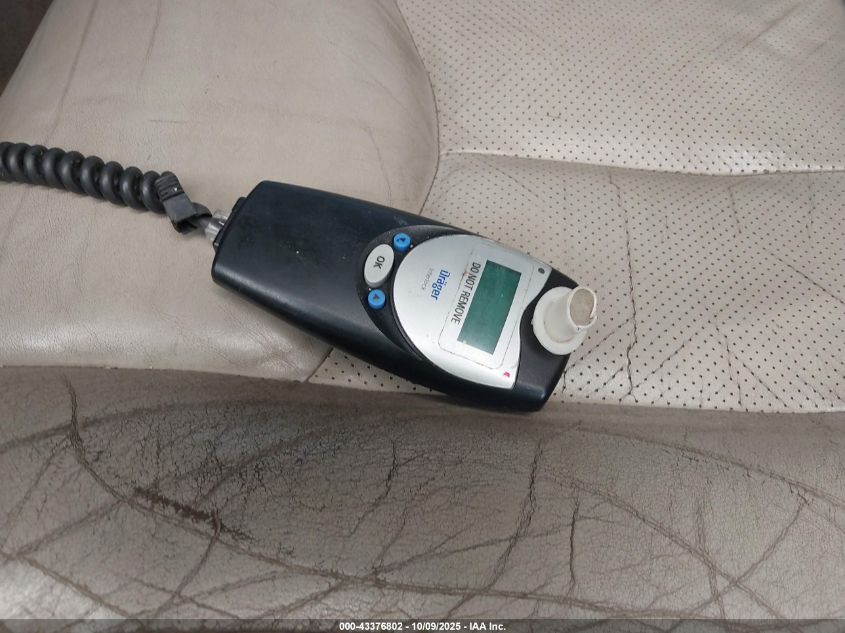 2004 Cadillac Escalade Standard VIN: 1GYEK63N64R138907 Lot: 43376802