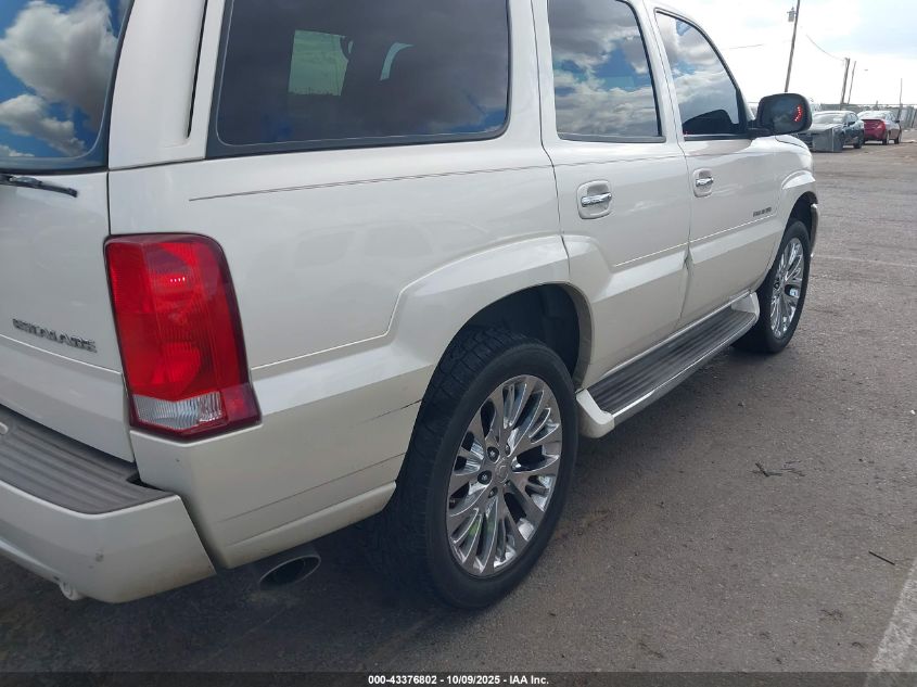 2004 Cadillac Escalade Standard VIN: 1GYEK63N64R138907 Lot: 43376802