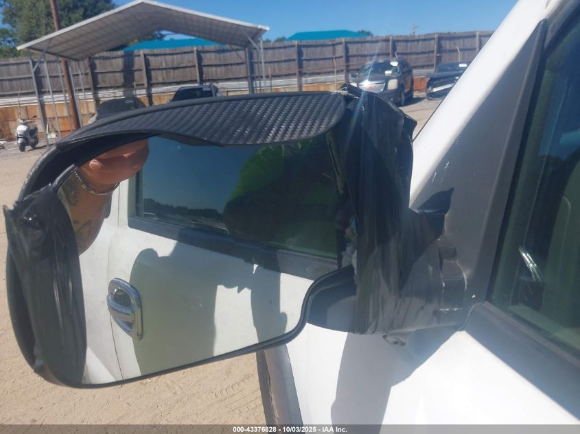 2005 Chevrolet Silverado 1500 Work Truck VIN: 2GCEC19V651338693 Lot: 43376828