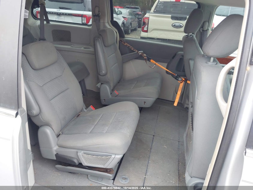 2009 Chrysler Town & Country Touring VIN: 2A8HR54149R552850 Lot: 43376842