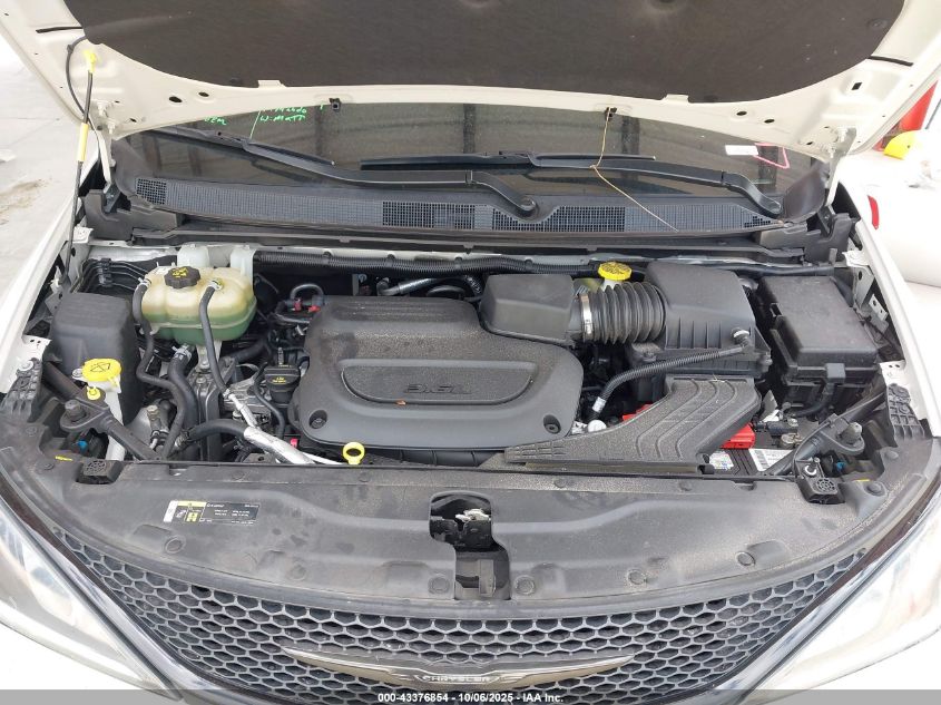 2019 Chrysler Pacifica Limited VIN: 2C4RC1GG6KR590012 Lot: 43376854