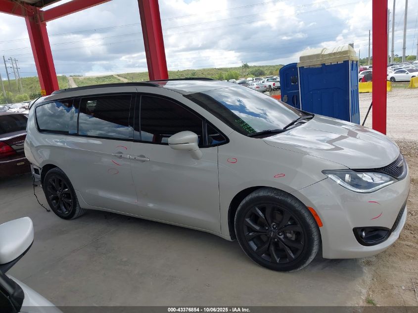 2019 Chrysler Pacifica Limited VIN: 2C4RC1GG6KR590012 Lot: 43376854