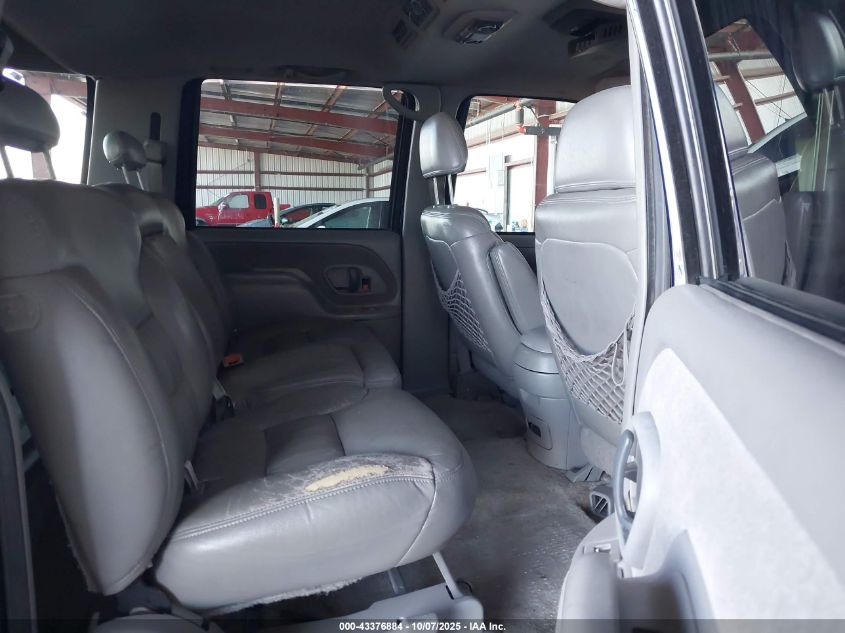 1998 Chevrolet Suburban 1500 VIN: 3GNFK16R1WG109367 Lot: 43376884