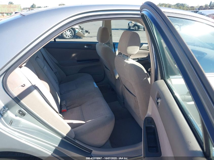 2005 Toyota Camry Le VIN: JTDBE30K553000871 Lot: 43376967