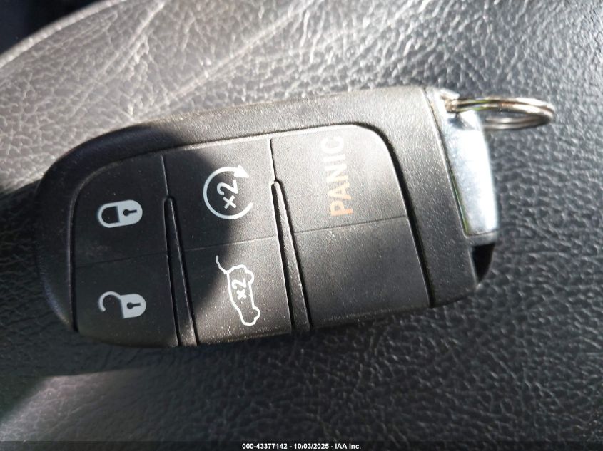 2018 Jeep Compass Limited 4X4 VIN: 3C4NJDCB0JT396054 Lot: 43377142