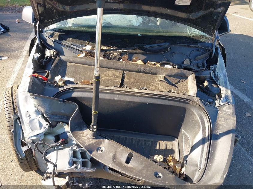 2025 Tesla Model Y Long Range Dual Motor Rear-Wheel Drive VIN: 7SAYGDED8SF266679 Lot: 43377166