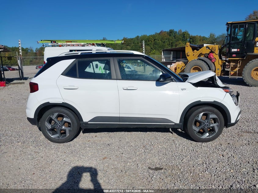 2022 Hyundai Venue Limited VIN: KMHRC8A34NU166569 Lot: 43377213