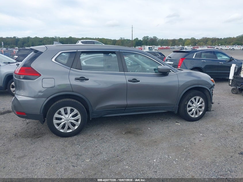 2017 NISSAN ROGUE S JN8AT2MV8HW009880