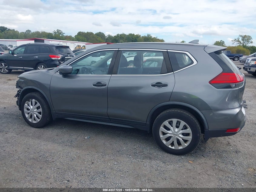 2017 NISSAN ROGUE S JN8AT2MV8HW009880