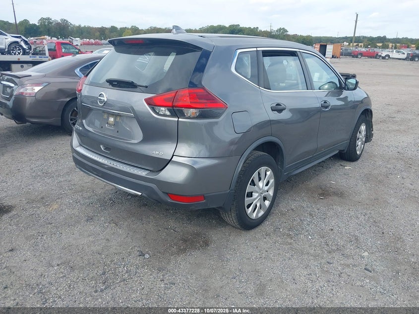 2017 NISSAN ROGUE S JN8AT2MV8HW009880