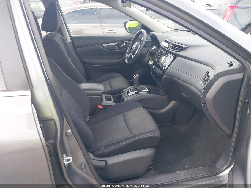 2017 NISSAN ROGUE S JN8AT2MV8HW009880