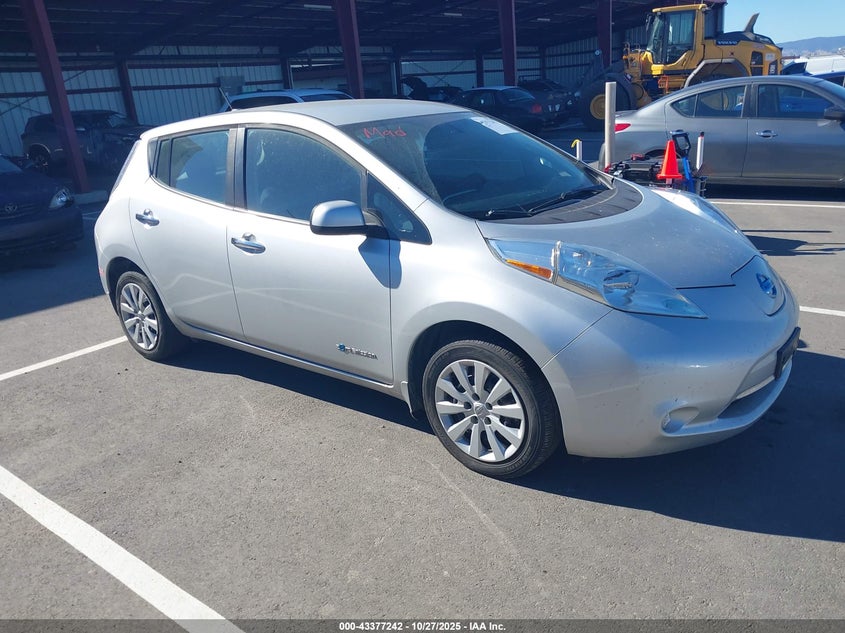 NISSAN LEAF S
