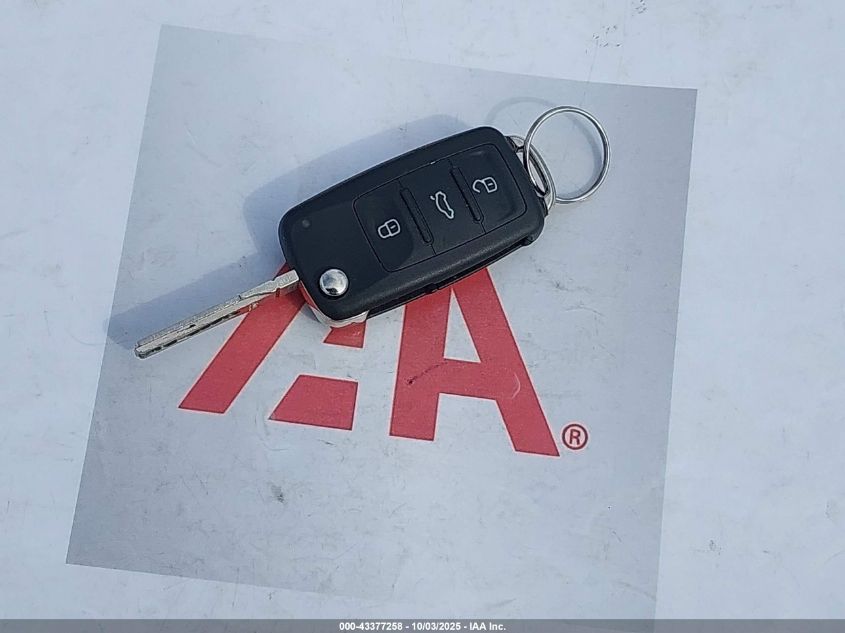 2014 Volkswagen Passat 1.8T Se VIN: 1VWBT7A38EC051282 Lot: 43377258