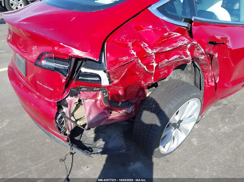 2019 Tesla Model 3 Long Range/Performance VIN: 5YJ3E1EB7KF454555 Lot: 43377331