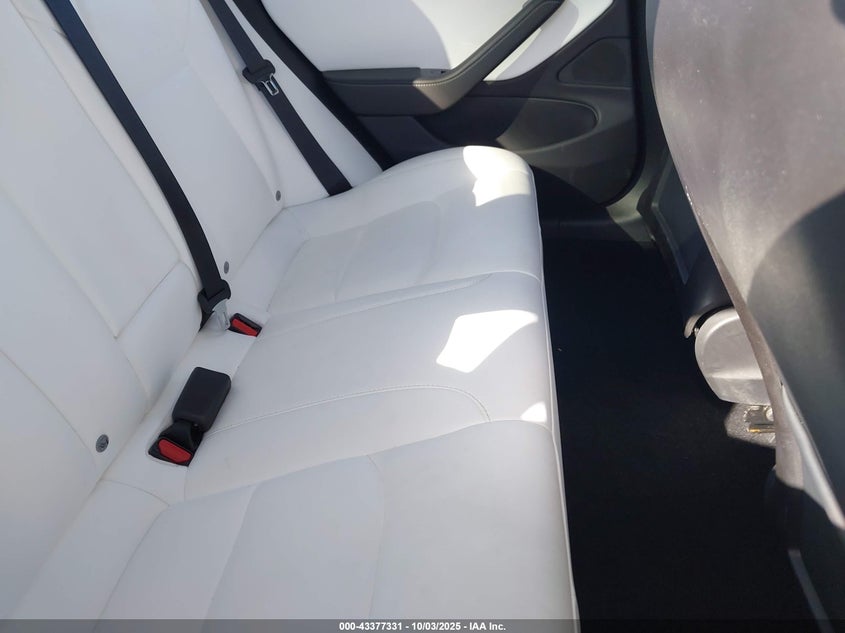 2019 Tesla Model 3 Long Range/Performance VIN: 5YJ3E1EB7KF454555 Lot: 43377331