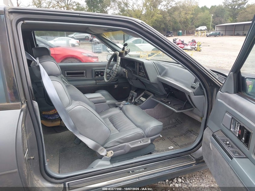 1G3EZ1135HU306920 1987 OLDSMOBILE TORONADO photo no. 5