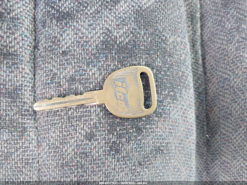 2005 Chevrolet Express VIN: 1GCGG25V851137795 Lot: 43377423