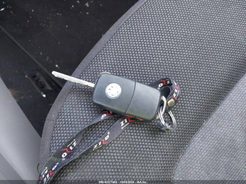 2004 Volkswagen New Beetle Gl VIN: 3VWBK31C94M421762 Lot: 43377483