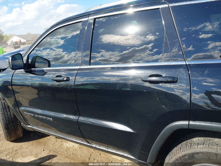 2018 Jeep Grand Cherokee Laredo E 4X4 VIN: 1C4RJFAGXJC377681 Lot: 43377517