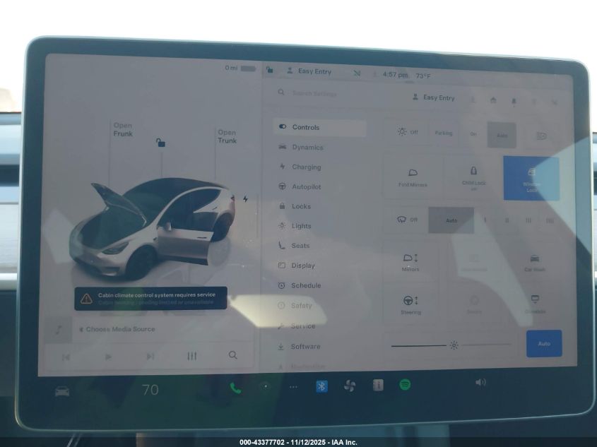 2024 Tesla Model Y Long Range Dual Motor All-Wheel Drive VIN: 7SAYGAEE4RF039040 Lot: 43377702