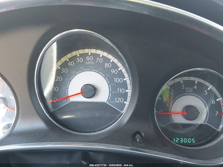 2013 Chrysler 200 Touring VIN: 1C3CCBBG1DN678635 Lot: 43377730