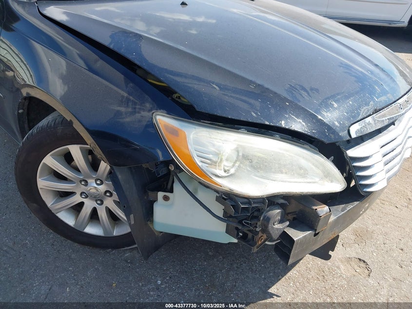 2013 Chrysler 200 Touring VIN: 1C3CCBBG1DN678635 Lot: 43377730