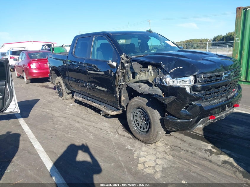 CHEVROLET SILVERADO 1500 4WD SHORT BED LT TRAIL BOSS