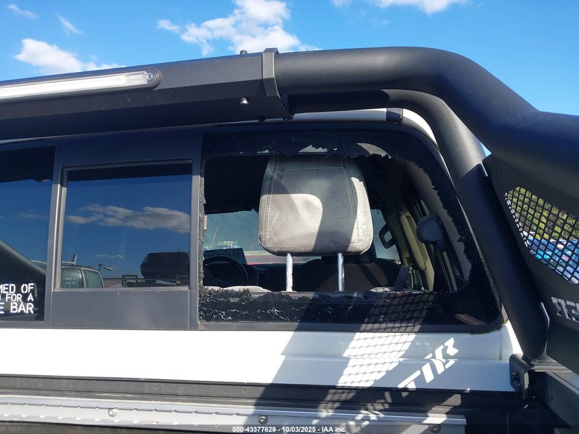 2022 NISSAN FRONTIER SV 4X4 1N6ED1EK0NN650321