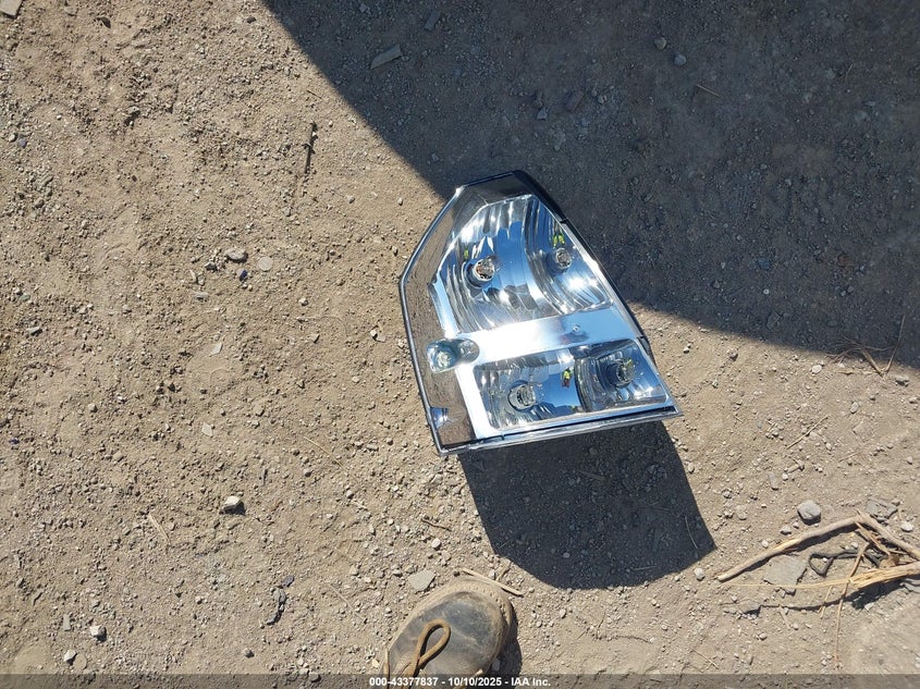 2005 Chrysler 300 Touring VIN: 2C3JA53G85H634171 Lot: 43377837