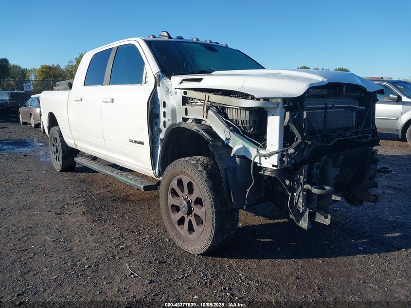RAM 2500 BIG HORN 4X4 6 4 BOX