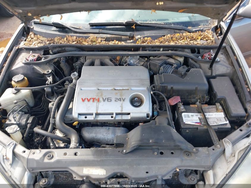 2003 Toyota Camry Le V6 VIN: 4T1BF32K03U558382 Lot: 43377856