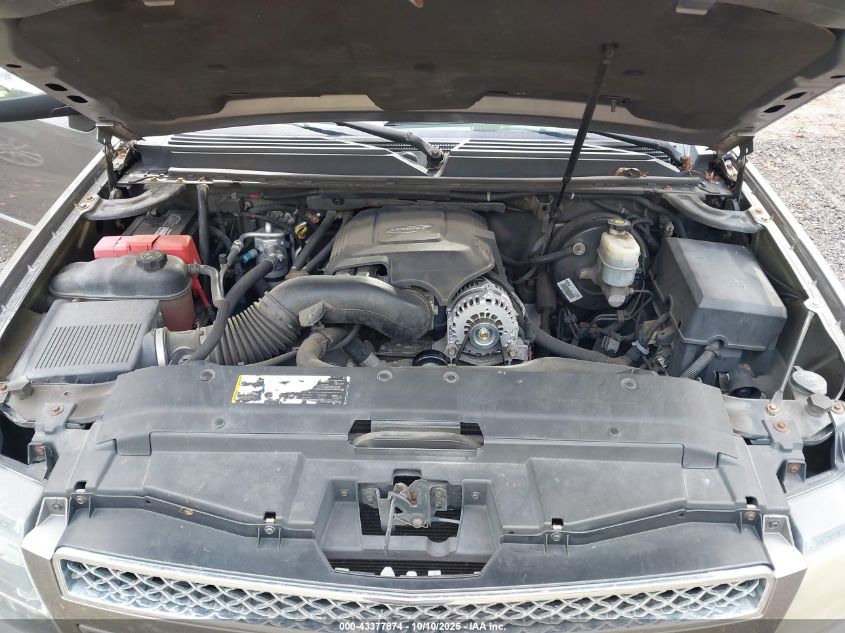 2007 Chevrolet Tahoe Ltz VIN: 1GNFK13087J164890 Lot: 43377874