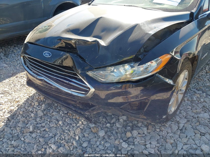 2019 Ford Fusion Se VIN: 3FA6P0LU7KR25659 Lot: 43377887