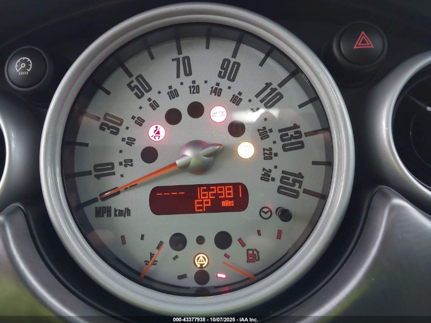 2006 Mini Cooper S VIN: WMWRE33566TJ38647 Lot: 43377938