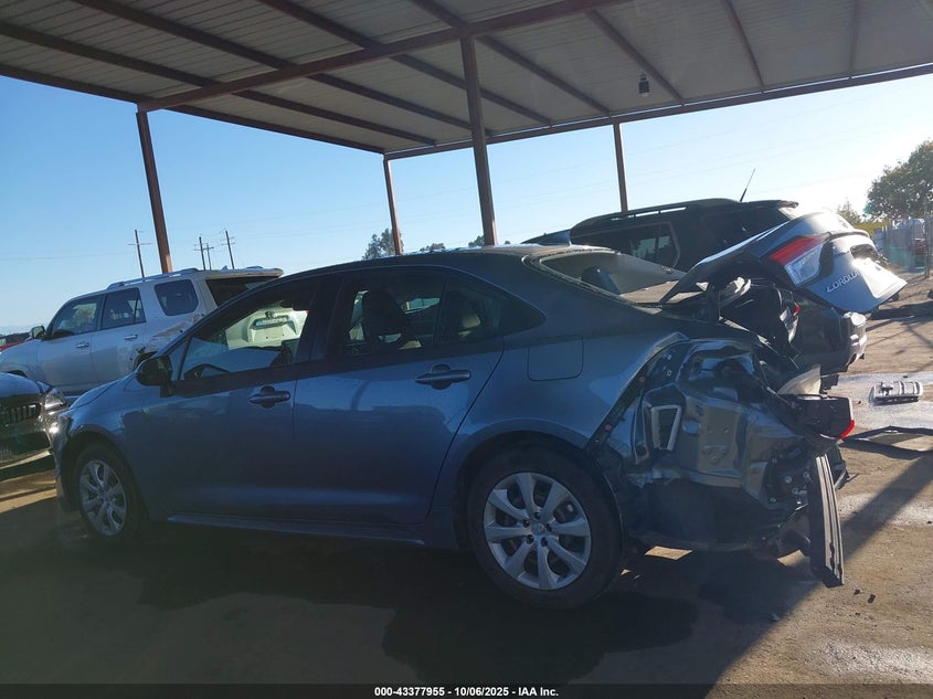 2022 TOYOTA COROLLA LE JTDEPMAE1N3030861