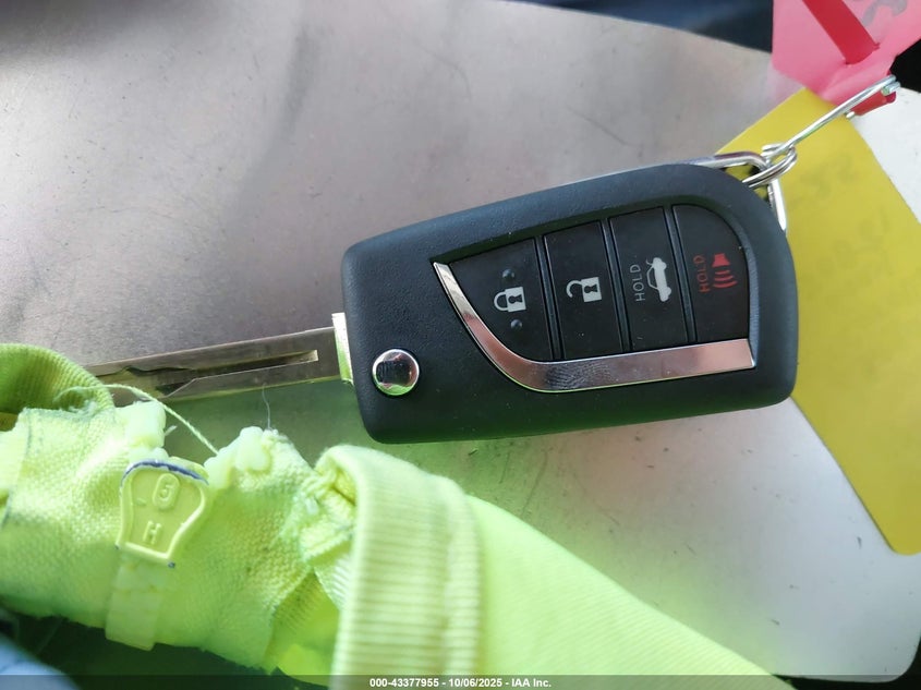 2022 TOYOTA COROLLA LE JTDEPMAE1N3030861