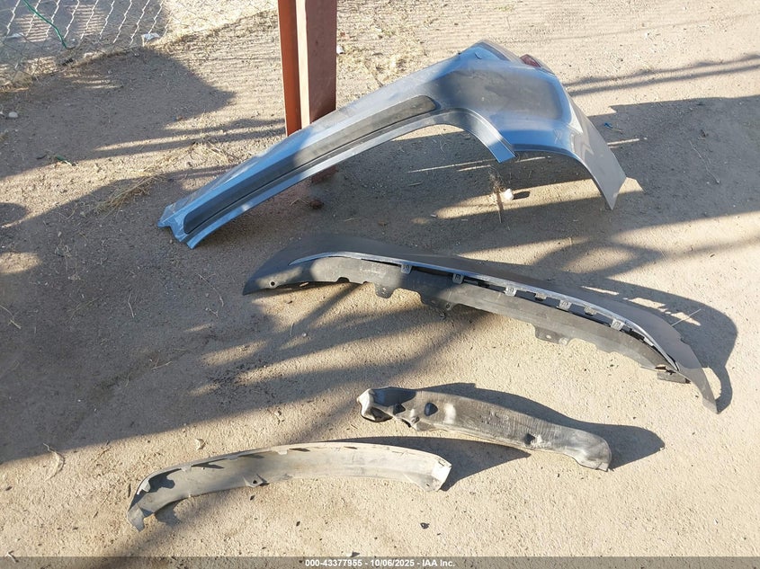 2022 TOYOTA COROLLA LE JTDEPMAE1N3030861