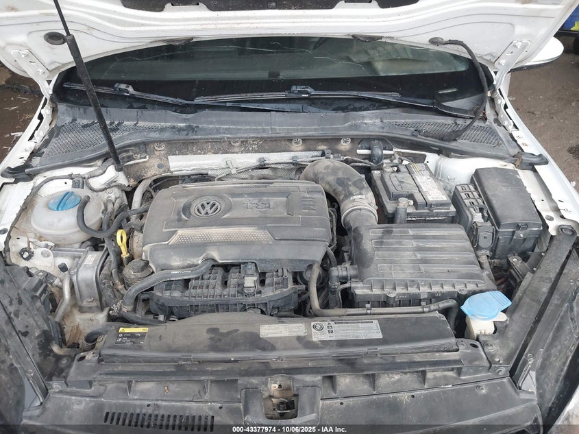 2015 VOLKSWAGEN GOLF GTI 2.0T AUTOBAHN 4-DOOR 3VW4T7AU2FM001995