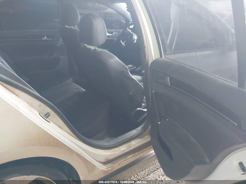 2015 VOLKSWAGEN GOLF GTI 2.0T AUTOBAHN 4-DOOR 3VW4T7AU2FM001995