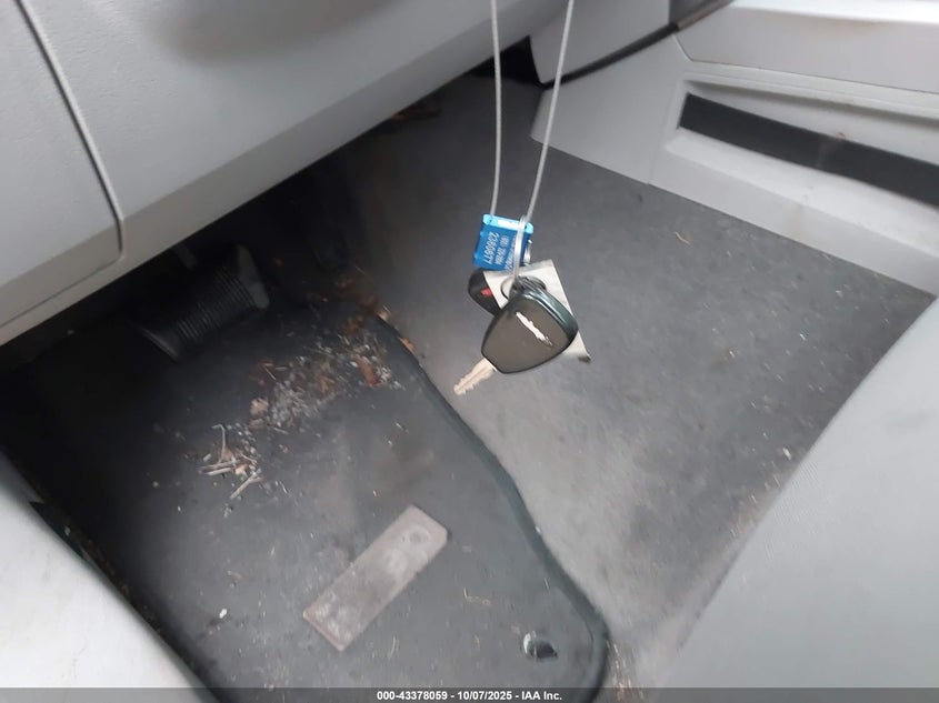 2008 Jeep Liberty Sport VIN: 1J8GN28K48W288012 Lot: 43378059