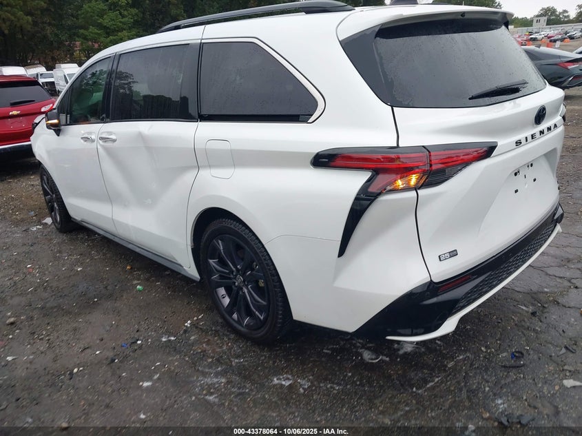 5TDCRKEC8PS155727 2023 TOYOTA SIENNA photo no. 3