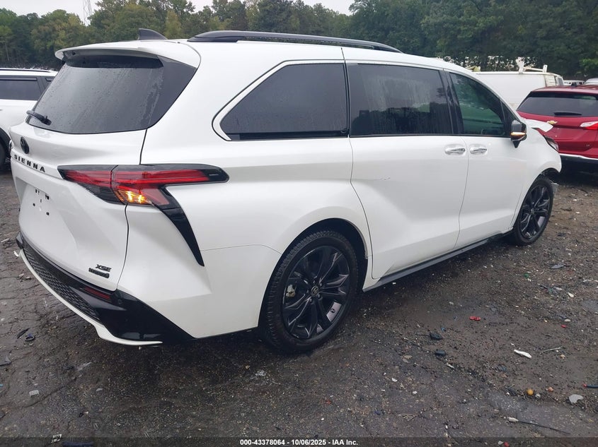 5TDCRKEC8PS155727 2023 TOYOTA SIENNA photo no. 4